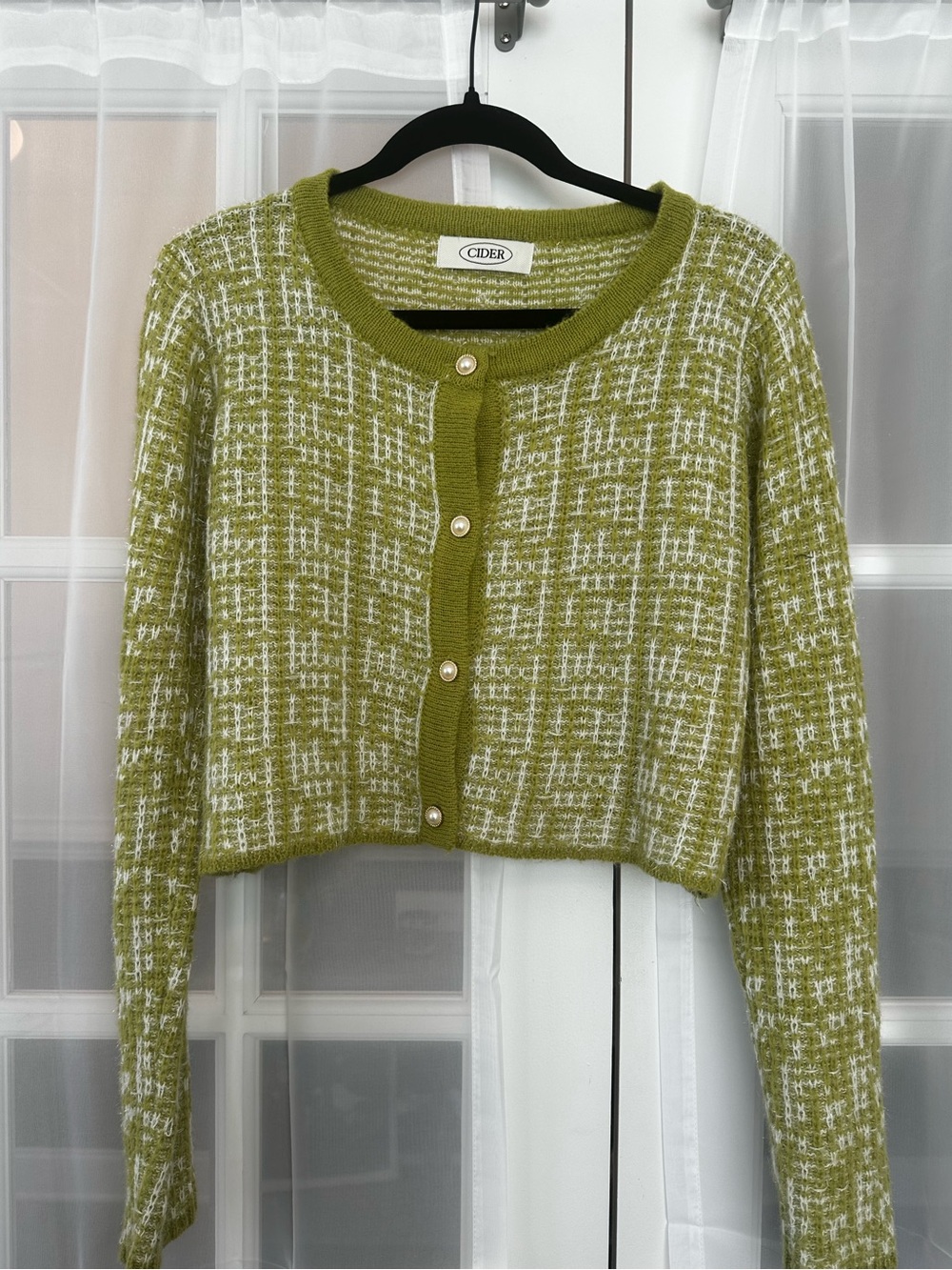 🌺 2/$25 Cider Green Tweed Style Cropped Cardigan Pearl Button Soft Knit